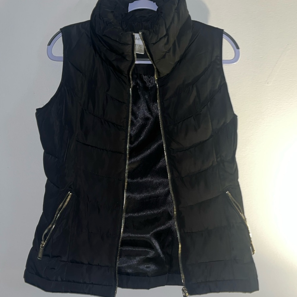Calvin Klein vest- like new!! Originally $129! GREAT Deal $40!